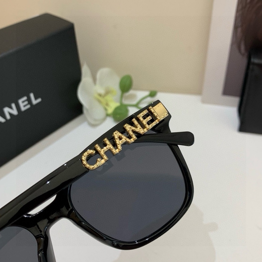 CHANEL Black Sunglasses with Gold Detailing - Picture 8 of 8